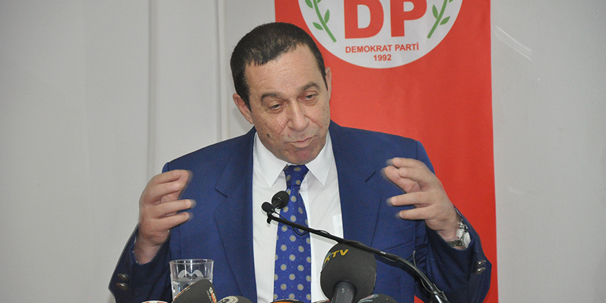 Denktaş: "Siyaset hiç bu kadar kirlenmedi"