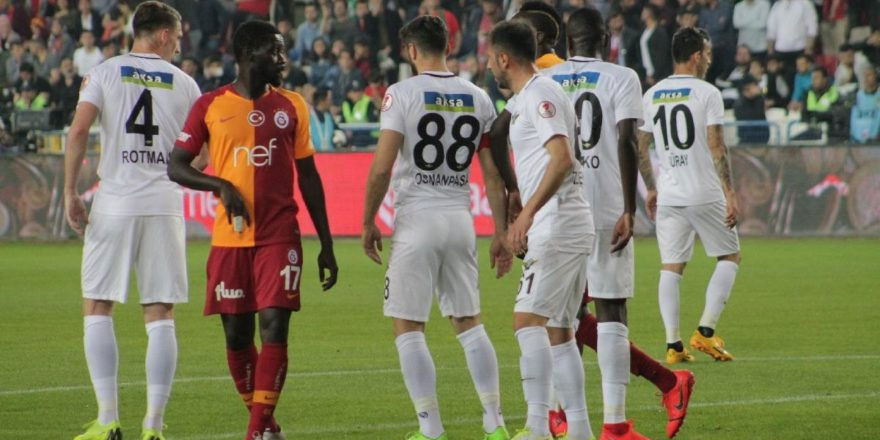 Küme düştü ama...