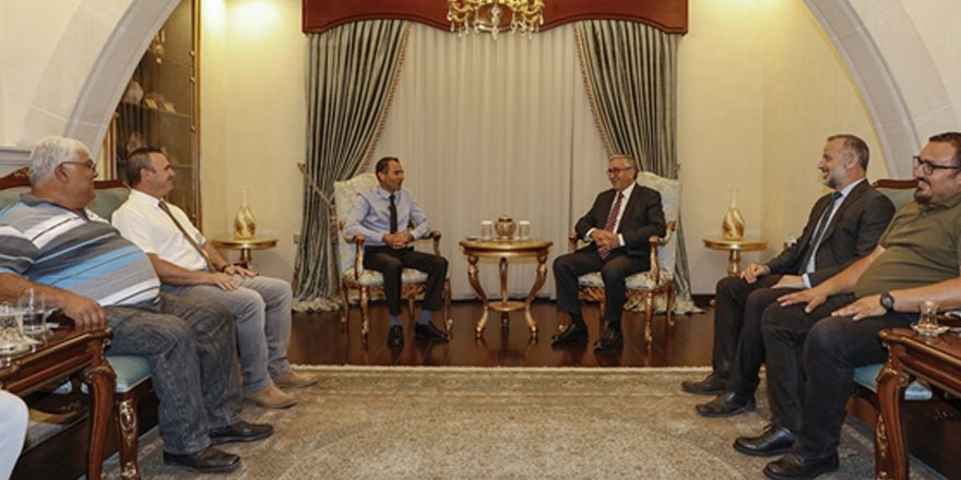 Akıncı, Avcılık federasyonu heyetini kabul etti