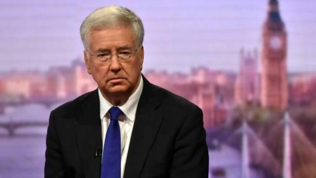 İngiltere Hükümetinde Savunma Bakanı Fallon istifa etti