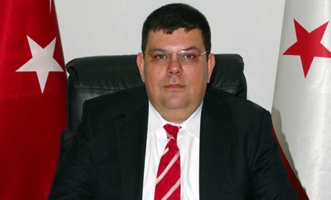 Ve Berova İstifa etti, DP 4 vekile düştü