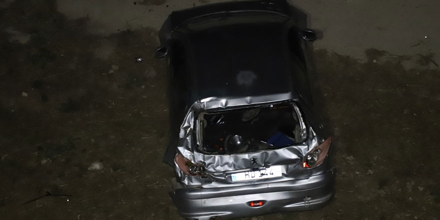 12 Metre Yükseklikteki Hendekten Aracını Uçuruma Sürdü