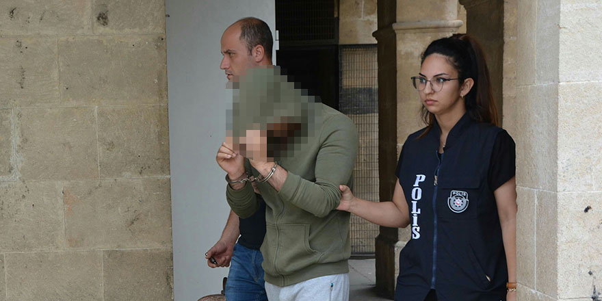 Kız arkadaşı dövdü ve öldürmekle tehdit etti