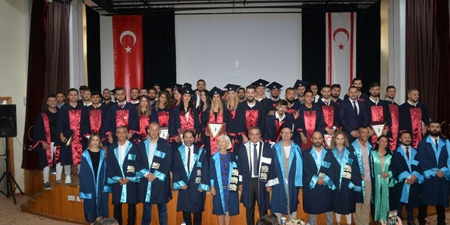 YDÜ Spor Bilimleri Fakültesi Bahar dönemi mezuniyet töreni gerçekleştirildi