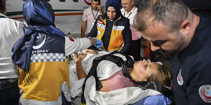 Ambulans uçakla Türkiye’ye götürüldü