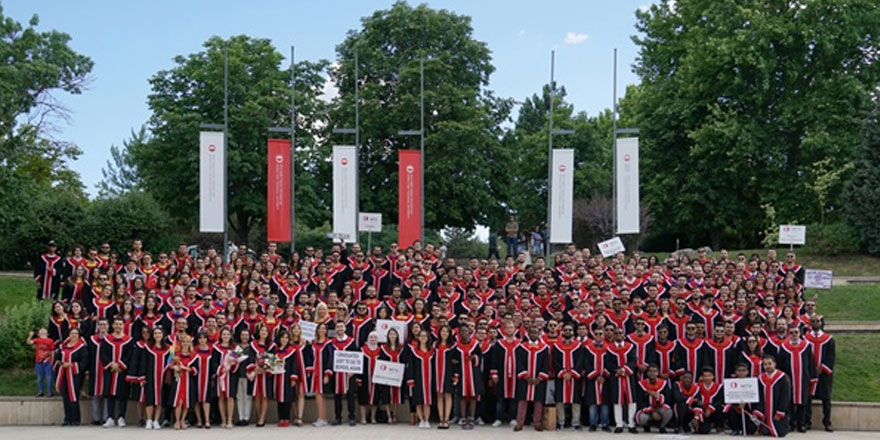 ODTÜ mezunları Ankara’da düzenlenen törenle diplomalarını aldı