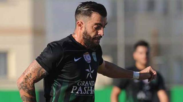 Zirve yolunda derbi ateşi