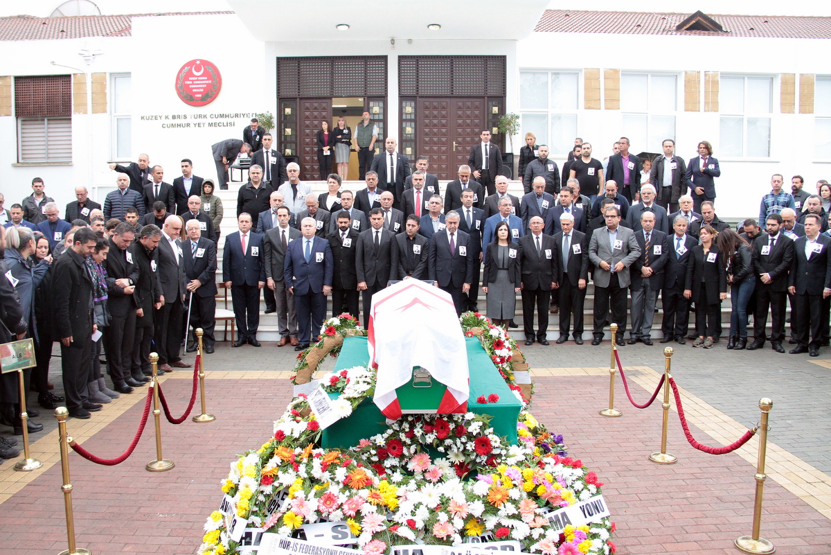 Trafik kazasında hayatını kaybeden Tahsin Mertekçi için Meclis’te tören düzenlendi