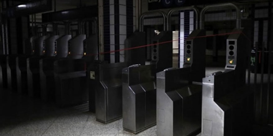 Elektrik kesintisi hayatı felç etti