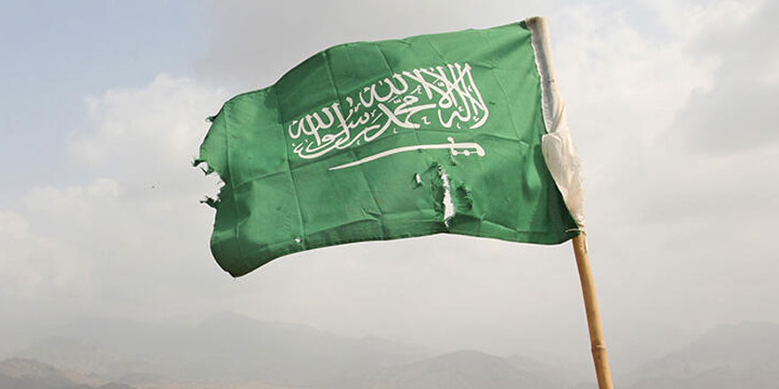 Suudi Arabistan'da havalimanına saldırı