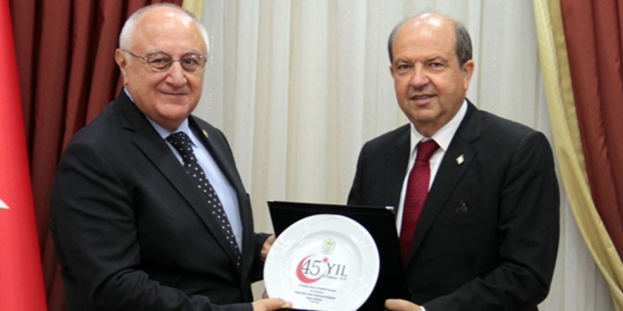 “Kıbrıs Türk halkı hak ve çıkarlarının nerede olduğunu gayet iyi biliyor”