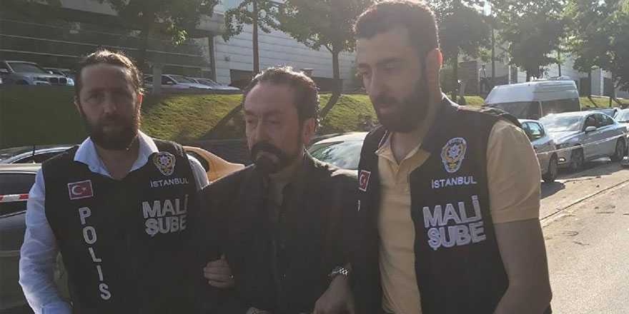Adnan Oktar'dan 'Askere gitmeyin' talimatı