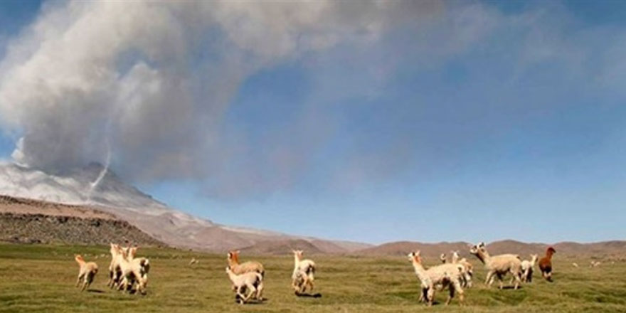 Peru'daki Ubinas Yanardağı'nda hareketlilik