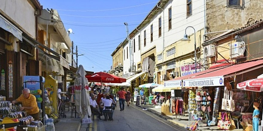 21 milyon 129 bin Euro’luk kredi kartı harcaması yaptı
