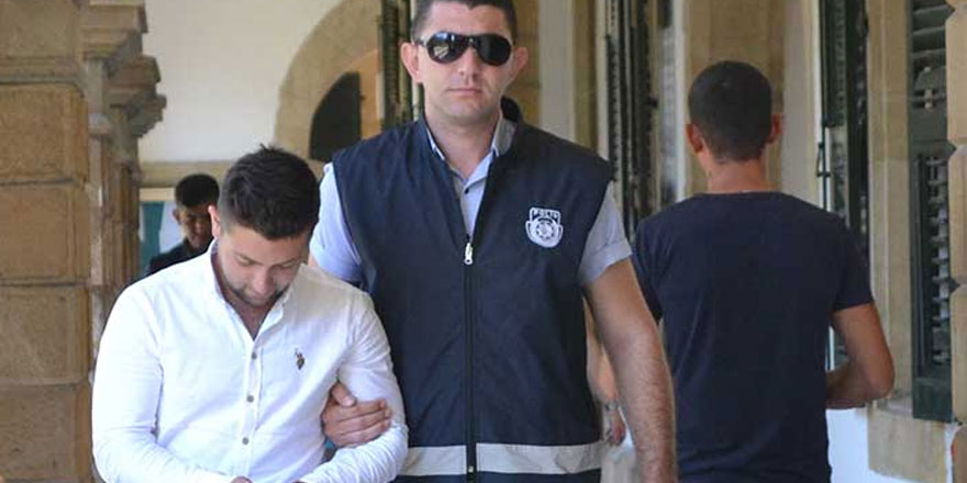 Sahte paralarla yakalanan zanlı mahkemeye çıkarıldı