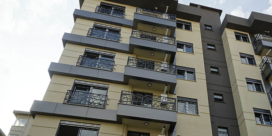 2,5 yaşındaki kuzenini çatıdan attı…