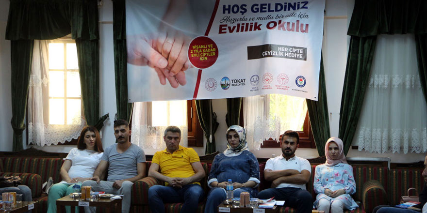 Tokat'ta 'Evlilik Okulu' açıldı