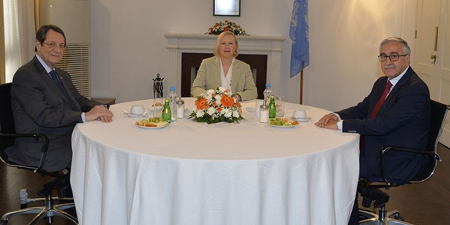 Akıncı ve Anastasiadis görüşmesi başladı