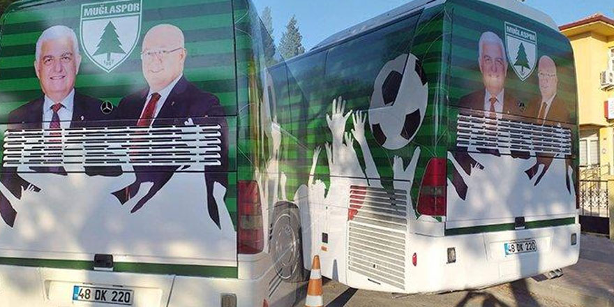 Muğlaspor’da otobüs kaplaması istifa getirdi