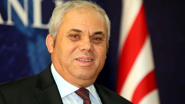 Yorgancıoğlu "Maliye ve ekonomi" konusunda konuşmalar yapıyor.