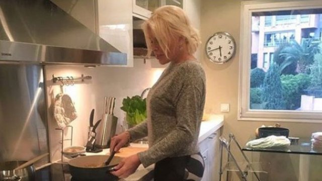 Ajda Pekkan mutfağa girdi