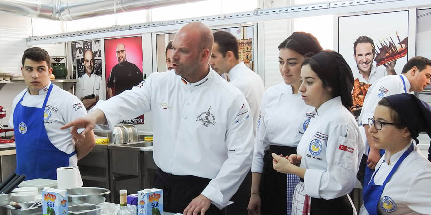 Dünyaca ünlü şefler DAÜ’de ders verecek