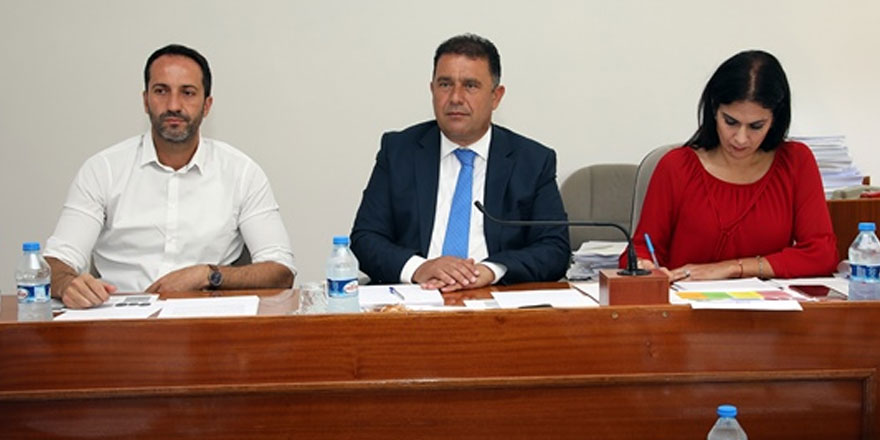 “Tüketicilerin korunmasına ilişkin gıdaların resmi kontrolü ve hijyen yasa tasarısı”nı görüşmeyi sürdürdü