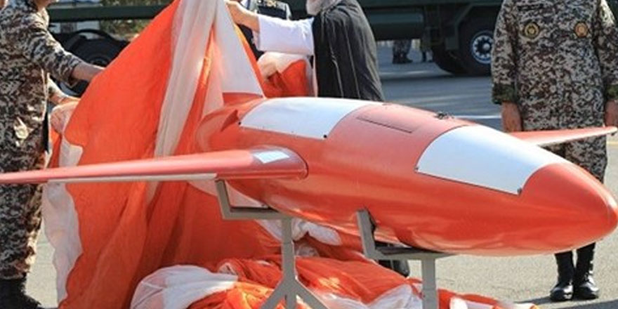 İran uzak hedefleri vuran yeni insansız hava aracını tanıttı
