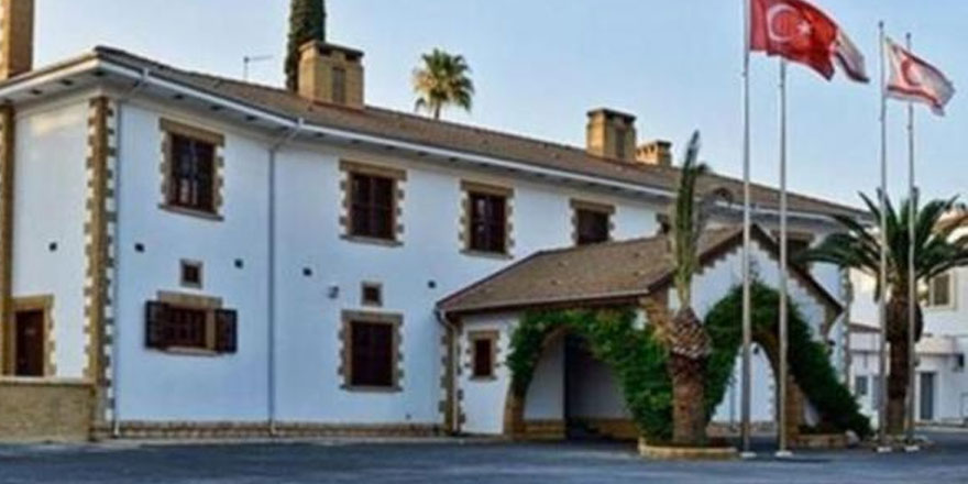 Cumhurbaşkanlığında siyasi parti başkanlarıyla toplantıya geçildi