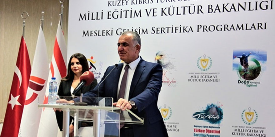 Öğretmenler için mesleki gelişim sertifika programları başladı