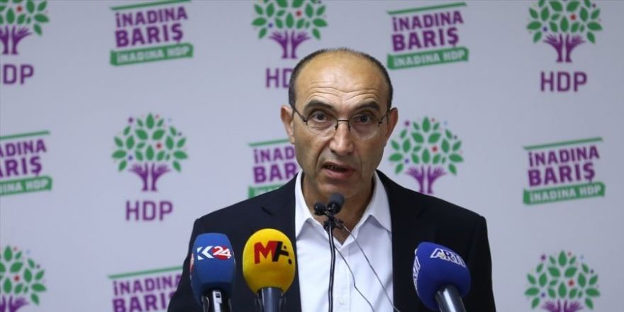 İl binamız önündeki anneleri Meclis’e davet ediyoruz