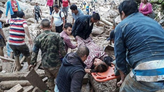 Kolombiya'da nehir taştı: 4 Ölü