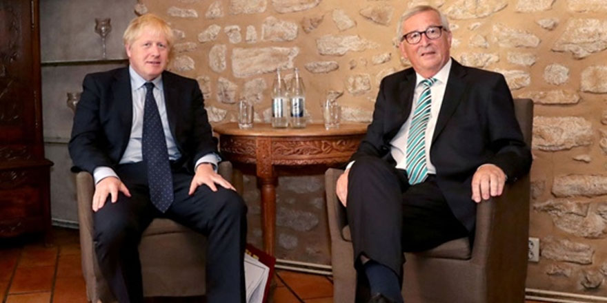 Juncker ve Johnson Brexit'i görüştü