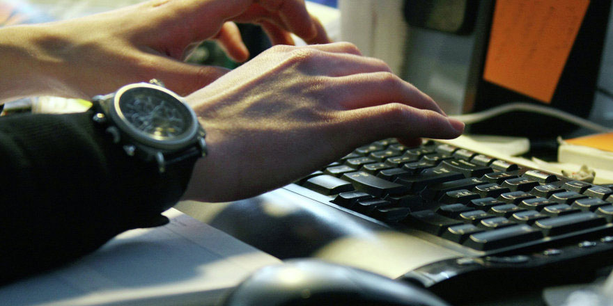 Vergi borcunu ödemeyen yüz binlerce kişiye e-haciz geldi