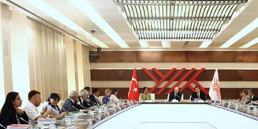 Araştırma görevliliğine atamalarda yaş sınırı kaldırıldı