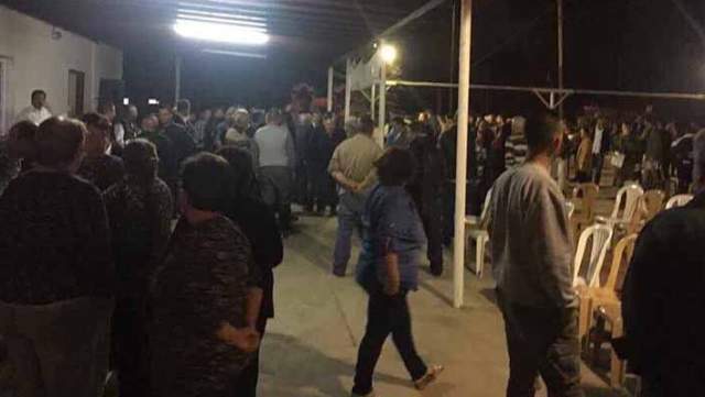 Bakanların üstüne yürüdüler