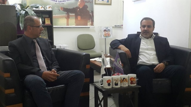 Özuslu, Kemal Saraçoğlu Lösemili Çocuklar Kanserle Savaş Vakfı’nı ziyaret etti