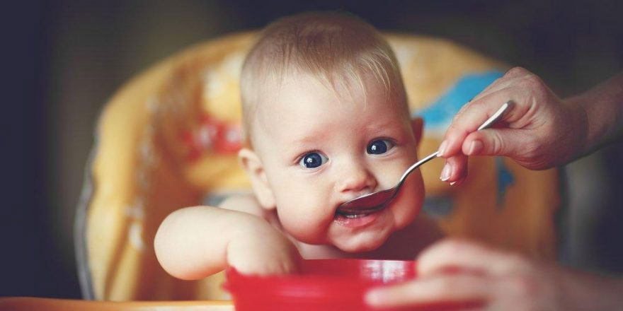 Bebeklerde yemek yeme düzeni nasıl olmalıdır?