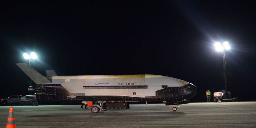 ABD’nin insansız uzay uçağı 780 günlük yörünge seferini tamamladı