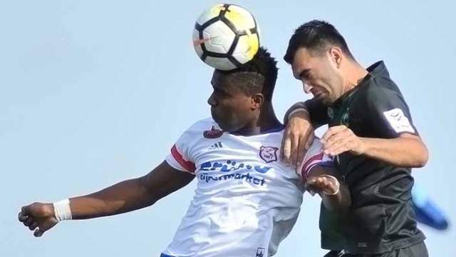 Zirvede “Gök” gürültüsü: 1-4