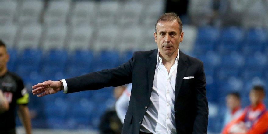 Derbi zaferi sonrasında Beşiktaş soyunma odası…