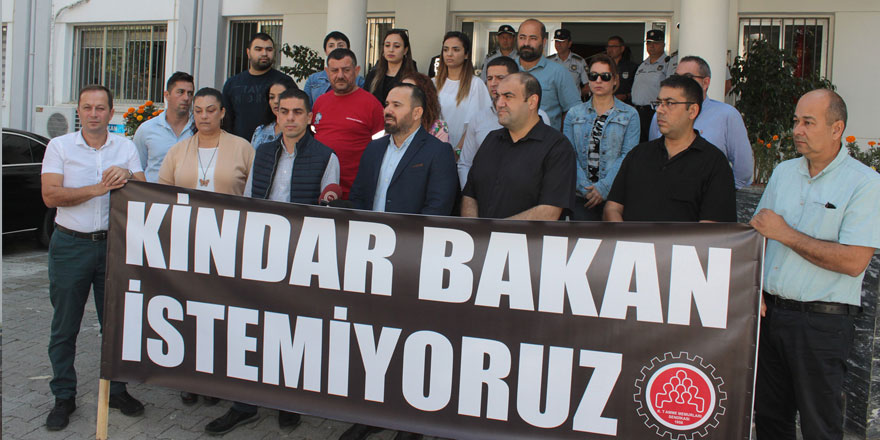 “Kindar Bakan istemiyoruz”