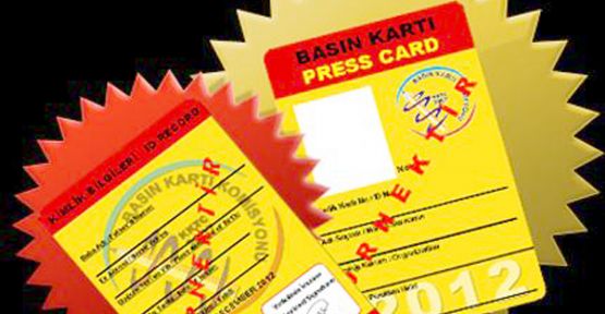 Uygun görülen başvuru sahiplerine basın kartları verilmeye başlanıyor