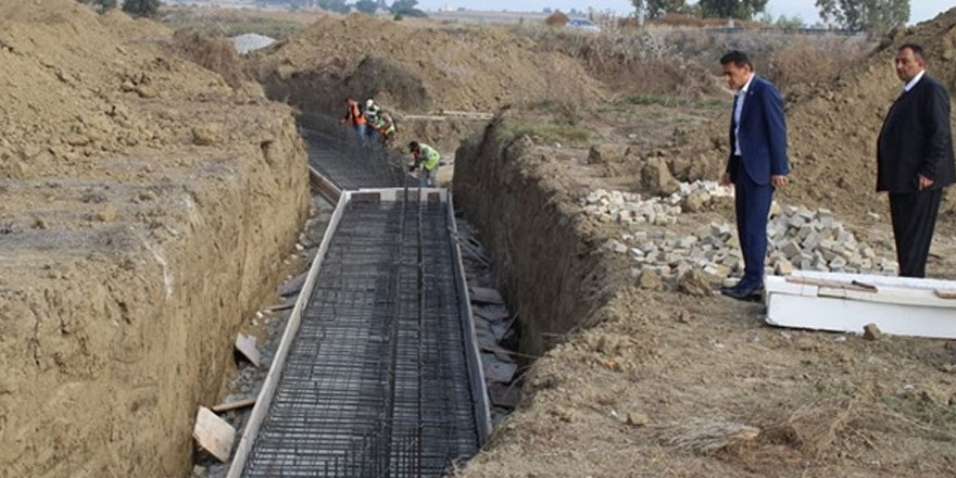 Nergisli- Lakşa deresi betonarme ıslah seki projesi’ne başlandı