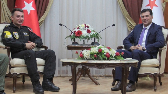 Başbakan Özgürgün, Solo Türk Ekibini kabul etti