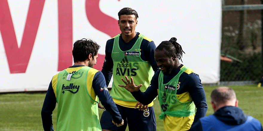 Fenerbahçe'de Victor Moses ilk yarıyı kapattı
