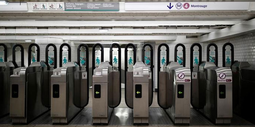 Fransa'da genel grev sürüyor