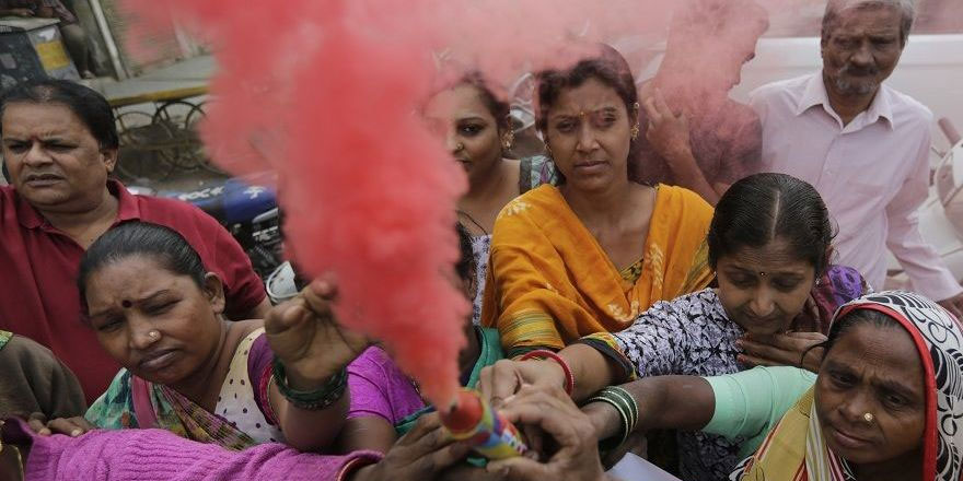 Hindistan’da dans etmeyi durduran kadın vuruldu