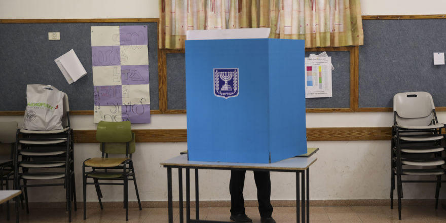 İsrail, bir yıl içinde 3. kez erken seçime gidiyor