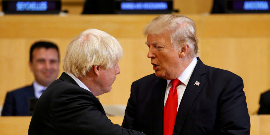 Trump, İngiltere'deki seçimden zaferle çıkan Johnson'ı kutladı
